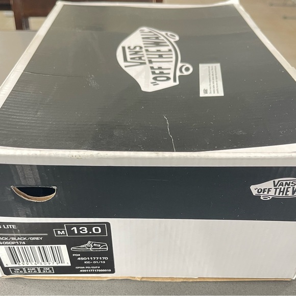 The Vans Cab Lite Skate MENS 13 - Picture 2 of 6